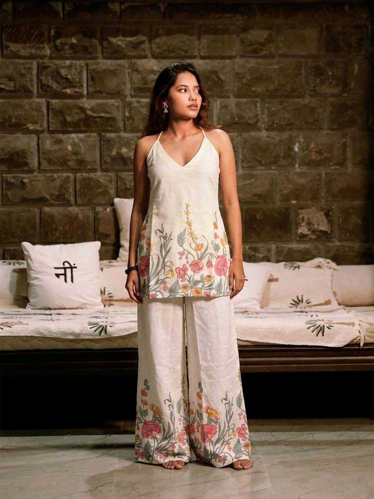 Nishorama Zaya Halterneck Kurti Pant Set