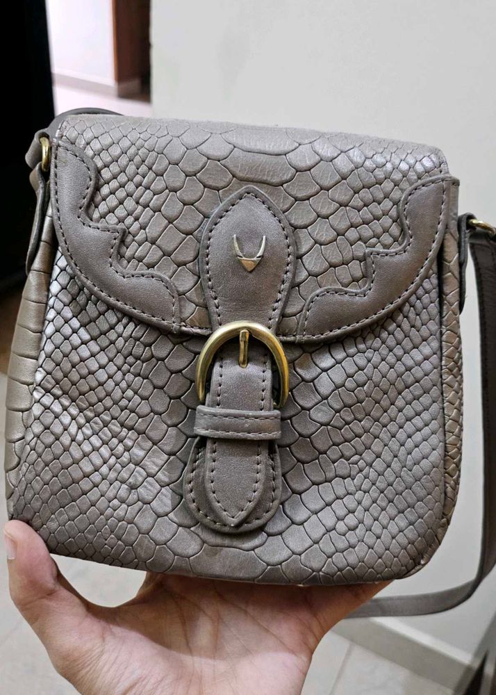 Hidesign - Stylish Grey Snake Print Crossbody Bag