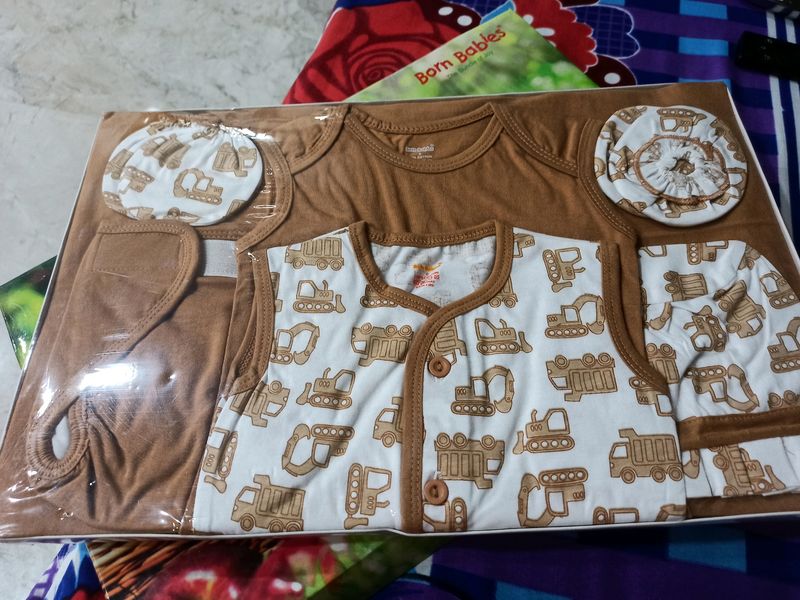 New Born Gift Set