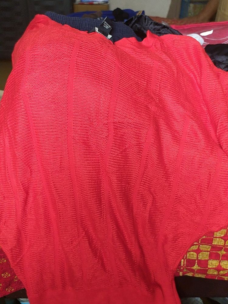 Light Wool  In Good Condition