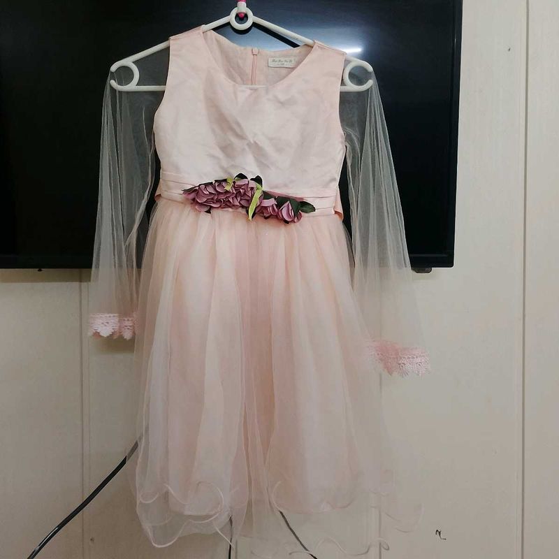 beautiful peach frock