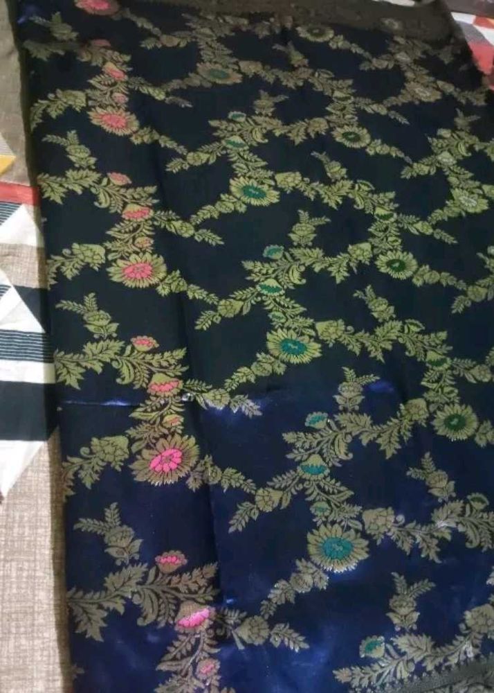 Elegant Navy Blue Saree