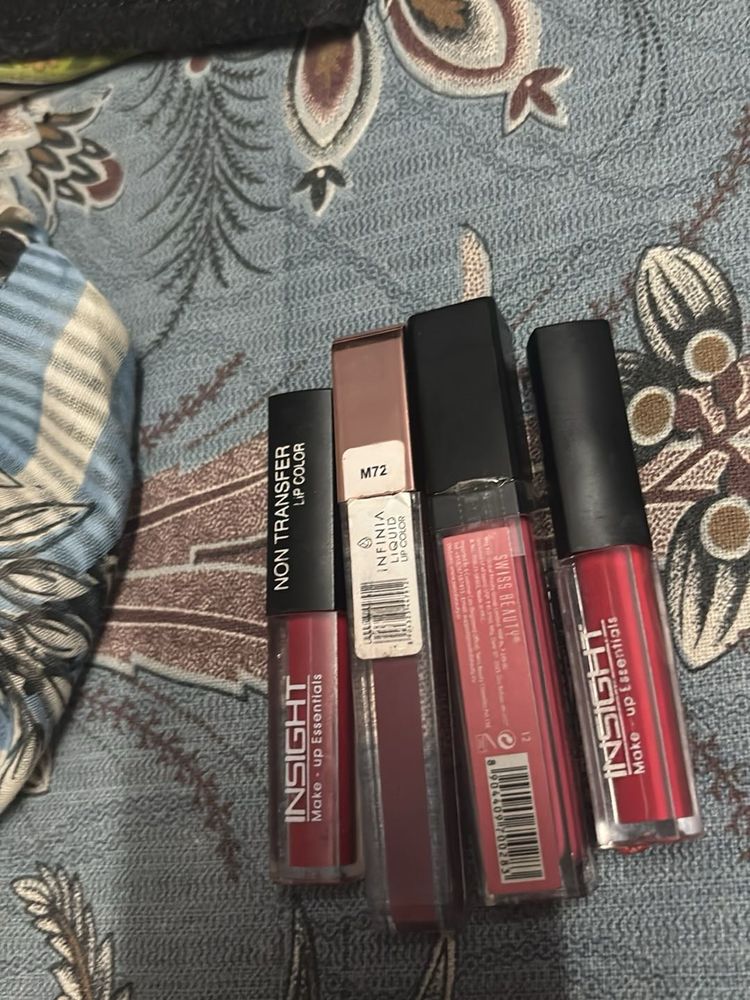 Lot of 4 Lipsticks