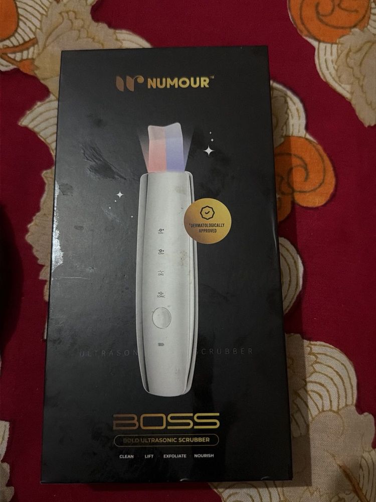 Numour BOSS Ultrasonic Scrubber