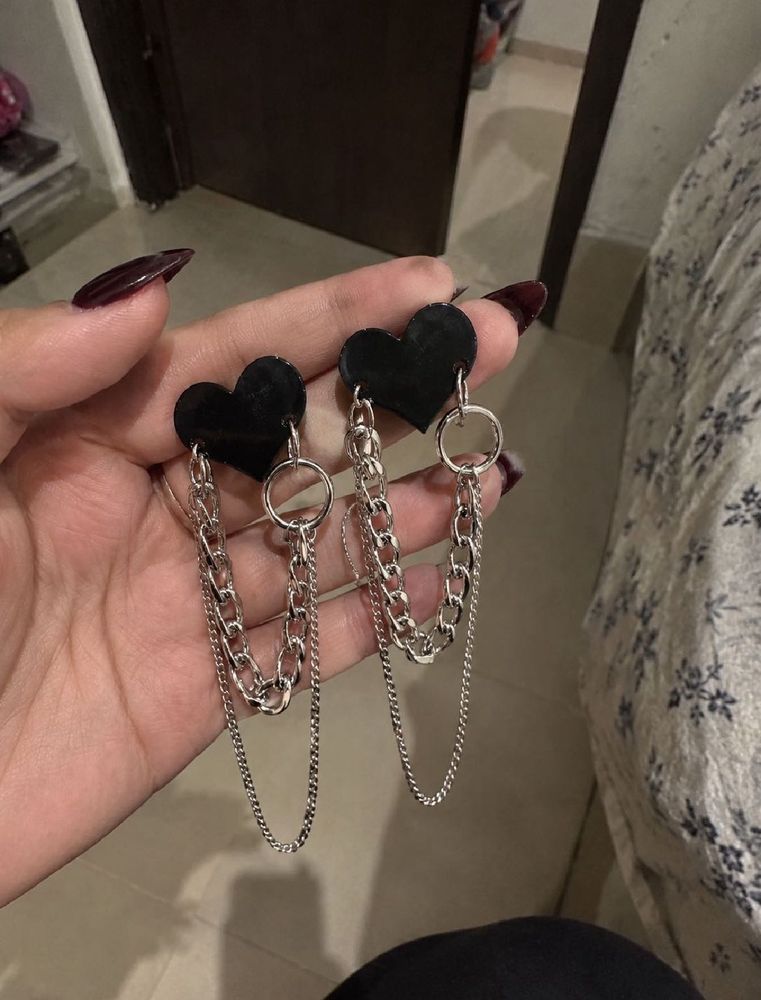 Black Heart Chain Drop Earrings