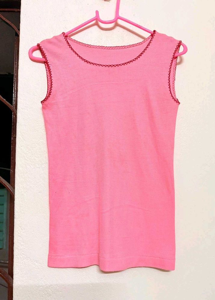 pinteresty Cute Pink Sleeveless fitted Top🩷