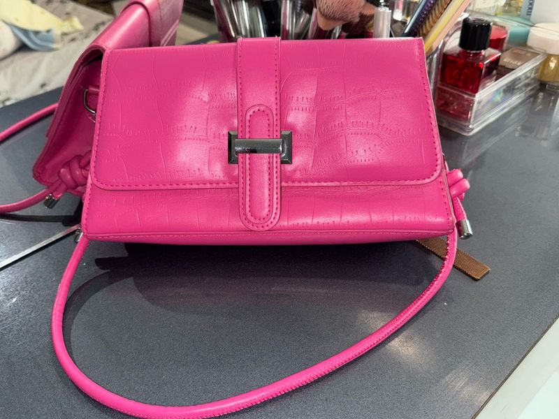 savana Bright Pink Croc-Embossed Crossbody Bag