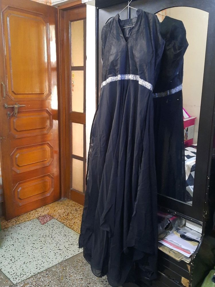 New Beautiful Black Gown