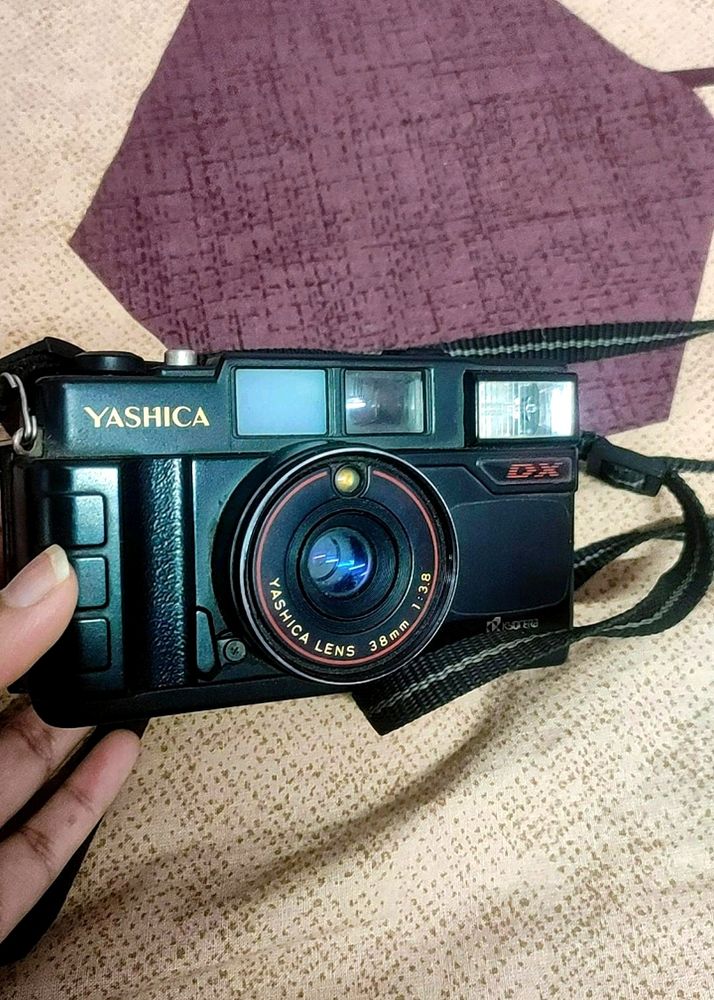 YASHICA Super Gold CAMERA