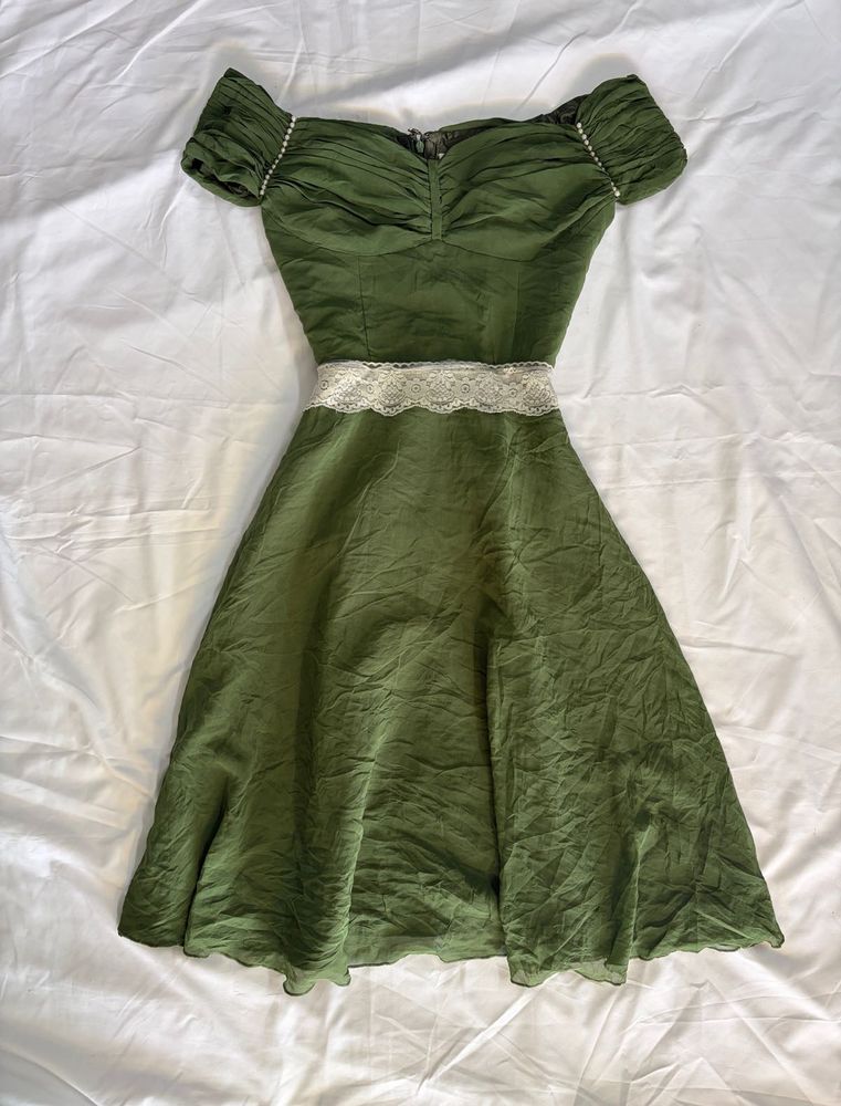 Chic Off-Shoulder Green Dress