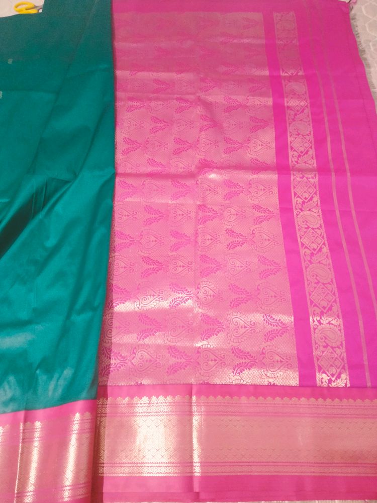Rama Green Saree With Pink Border