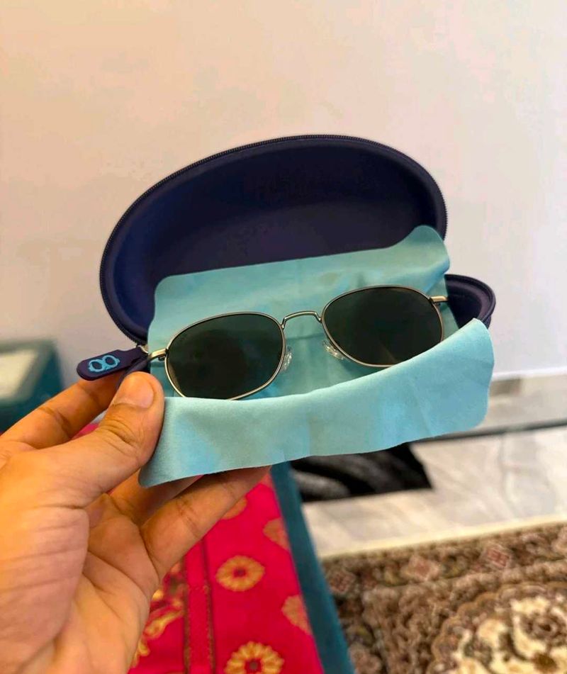 Lenskart Stylish Sunglasses with Case
