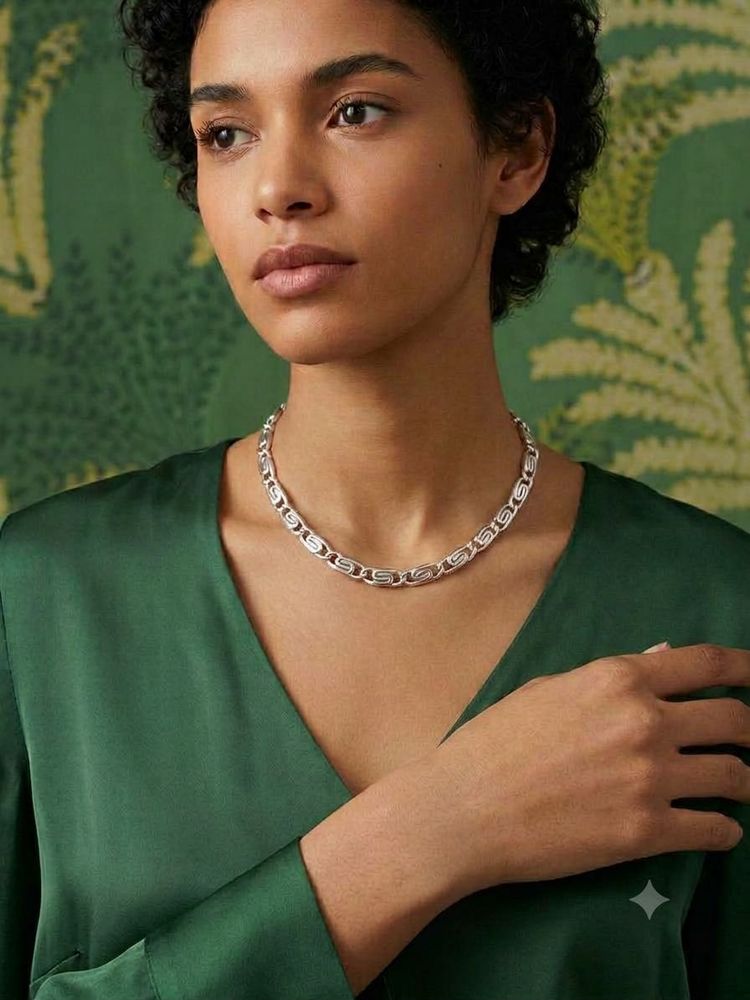 Elegant Silver Chain Necklace