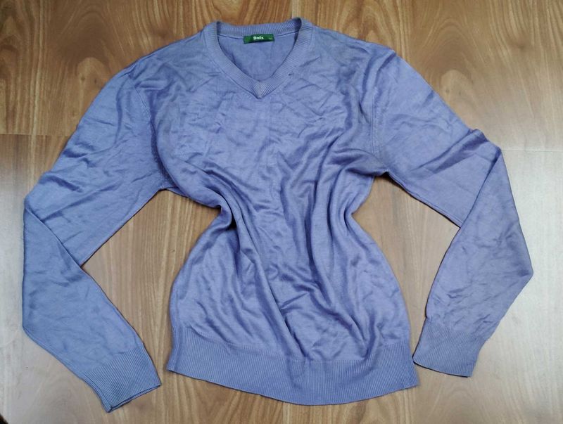 purple/lavender v neck sweater