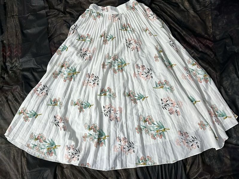 Pleated Floral Midi Skirt