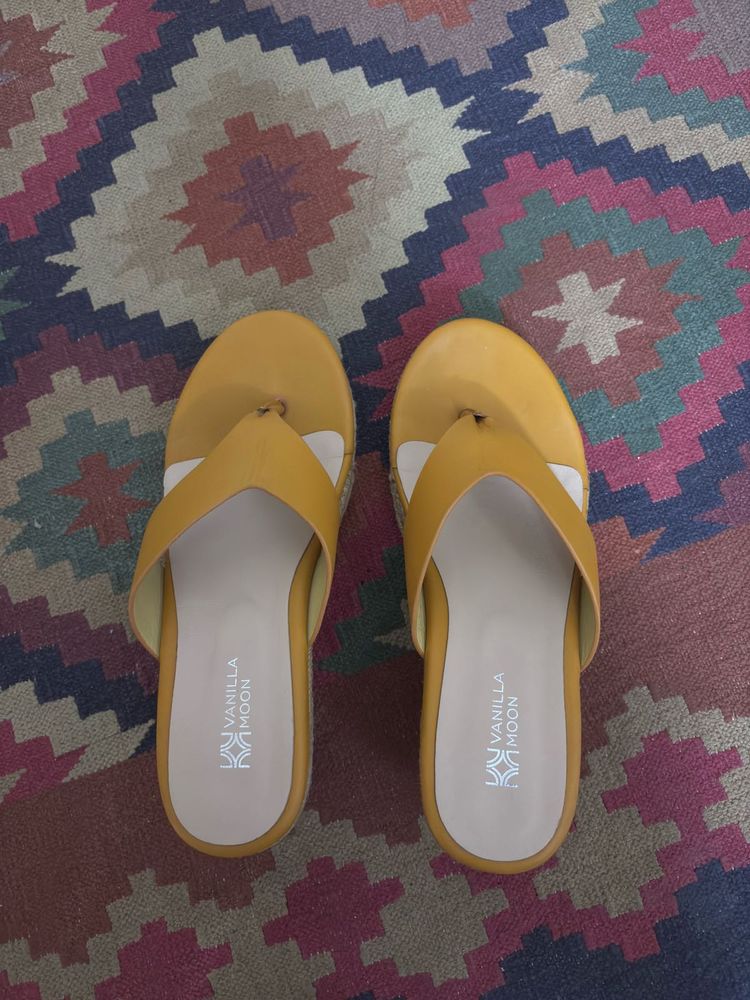 Stylish Yellow Flat Sandals