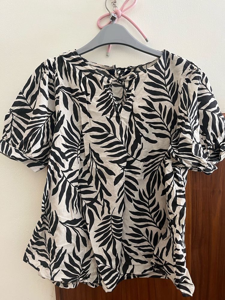 Stylish Leaf Print Puff Sleeve Top