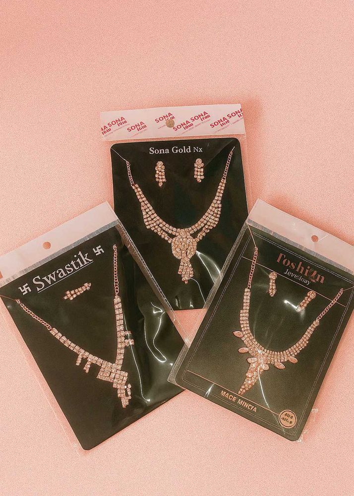 Necklace &amp; Earring Set