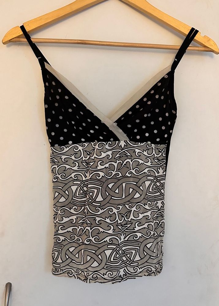 Stylish Black &amp; White Patterned Camisole