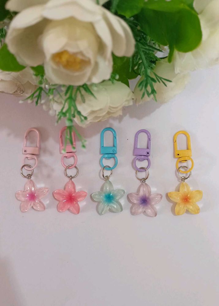 Cute Flower Keychain Set