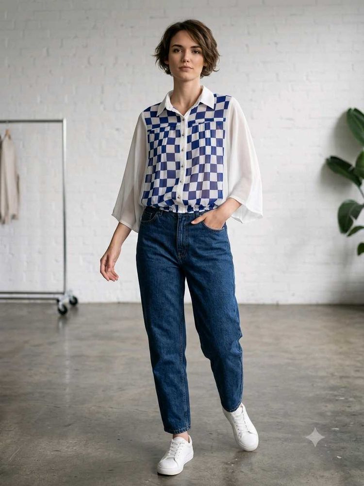 Chic Blue &amp; White Checkered Blouse