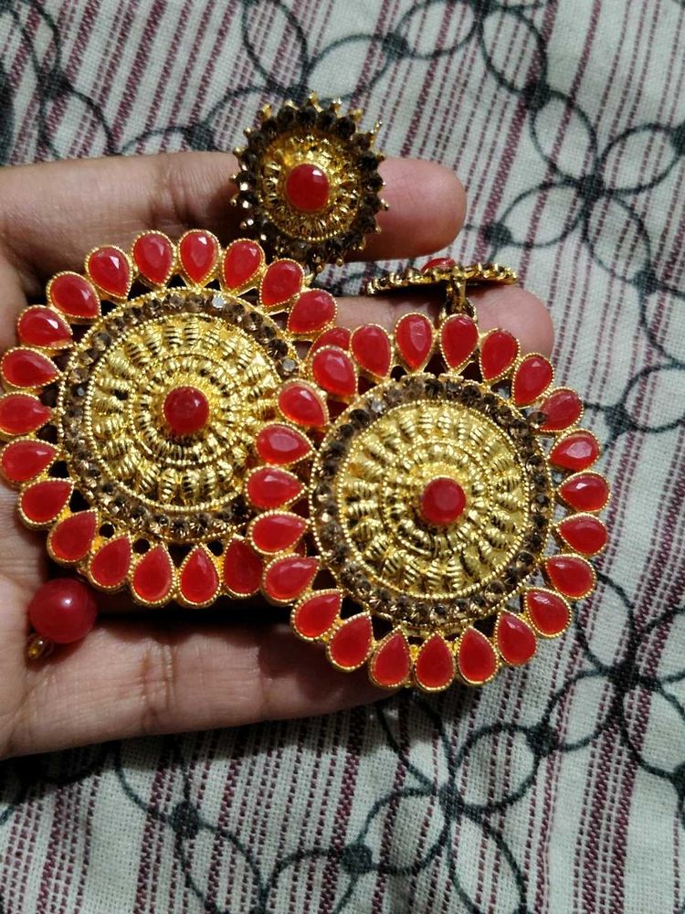 Stunning Gold-Plated Red Stone Jewellery Set