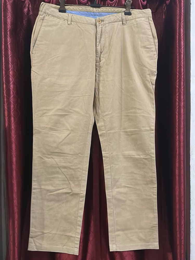 Men's Classic Khaki Chinos