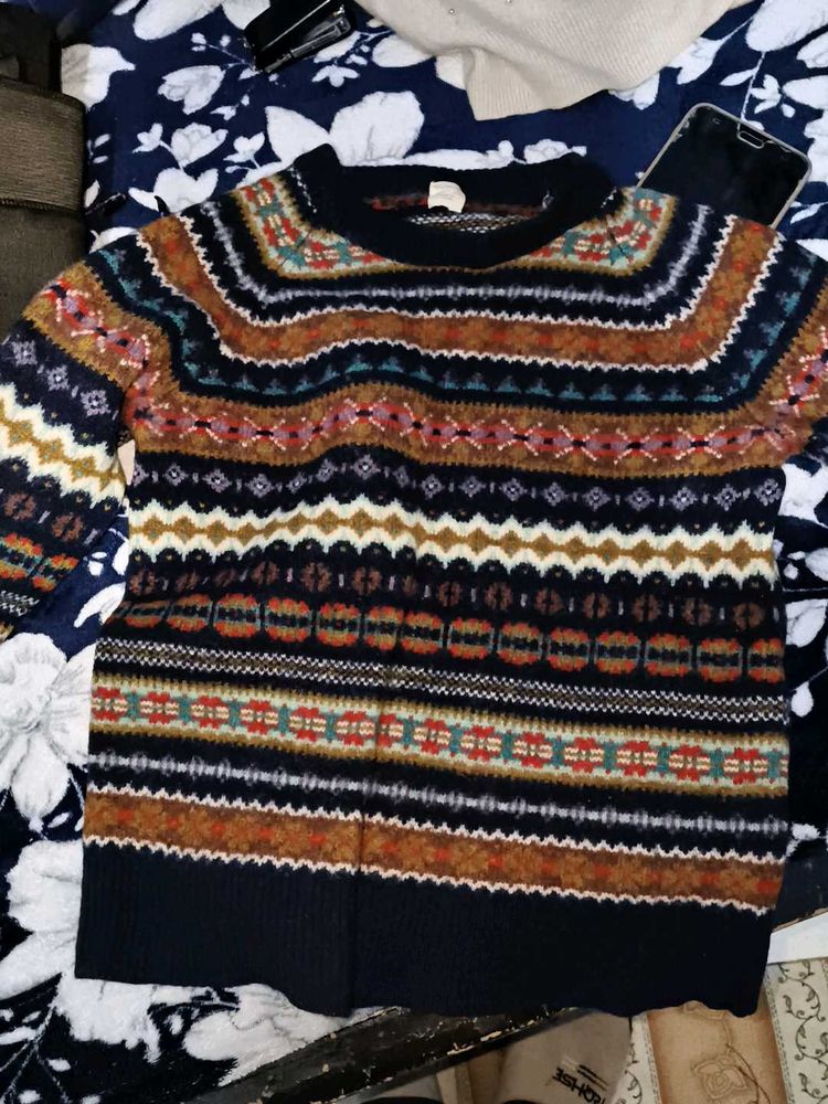 Vintage Patterned Knit Sweater