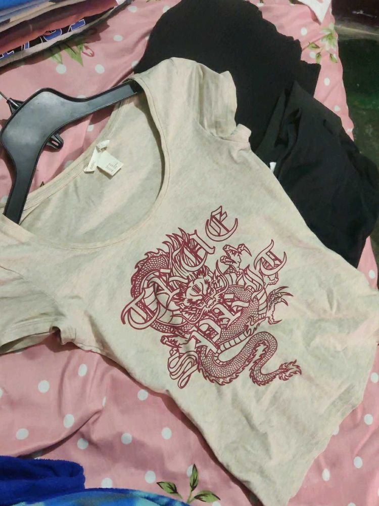 H&amp;M Graphic Tee - True Spirit Dragon