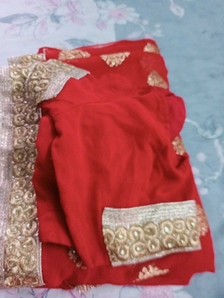 Beautiful ❤️ Saree With Blouse Paticot