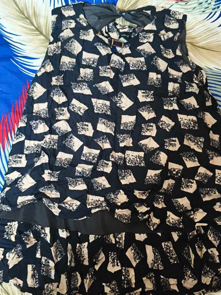 Stylish Black &amp; Beige Printed Dress