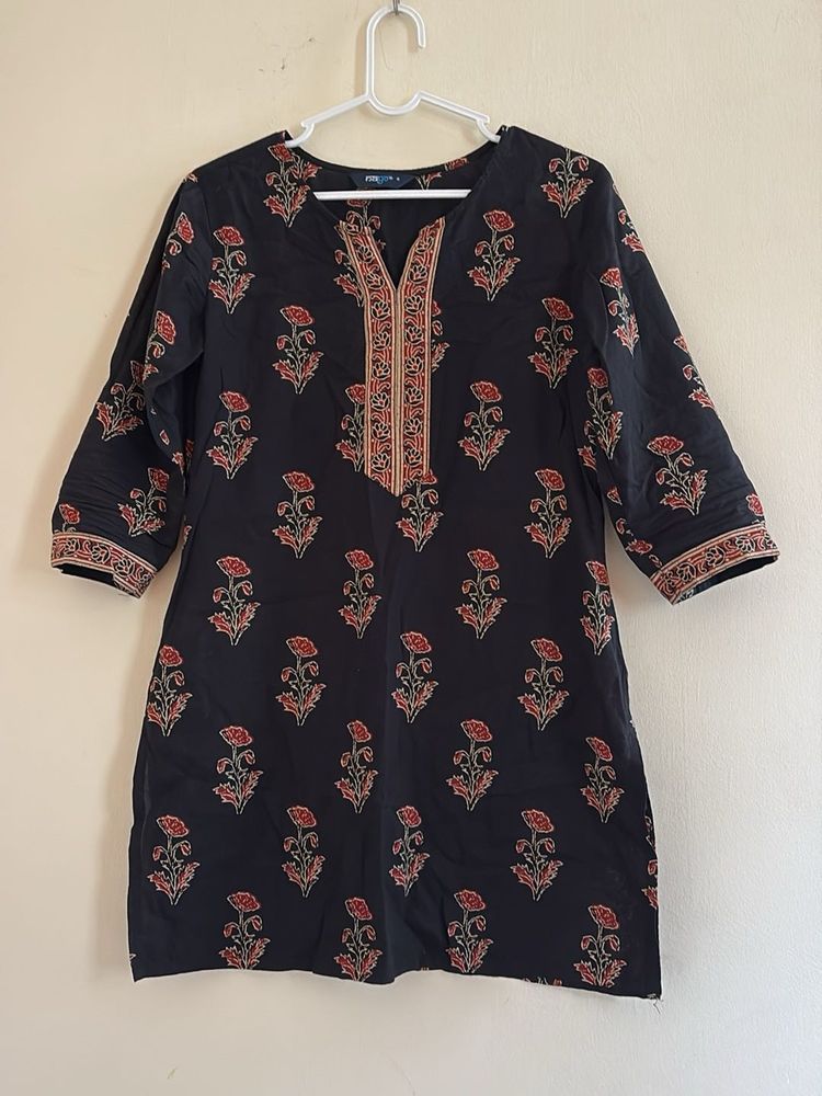 Black Floral Print Kurta