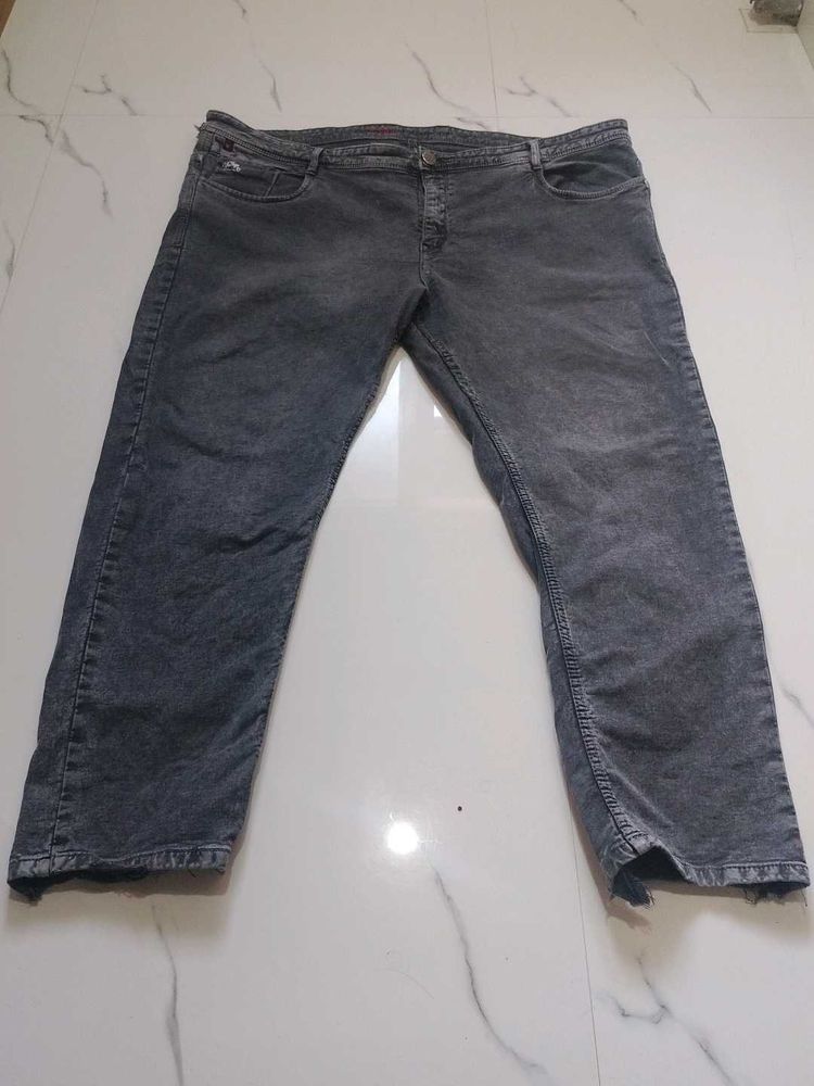 Men's Grey Washed Denim Jeans
