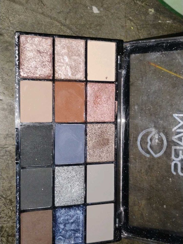 Eyeshadow Palette