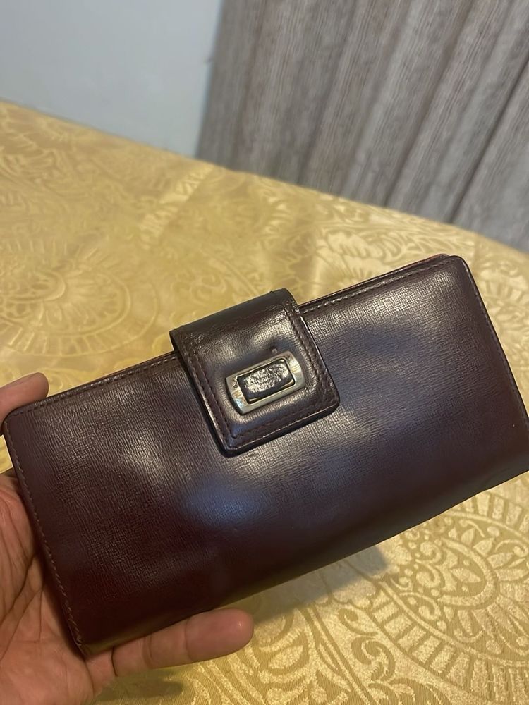 Elegant Brown Leather Wallet