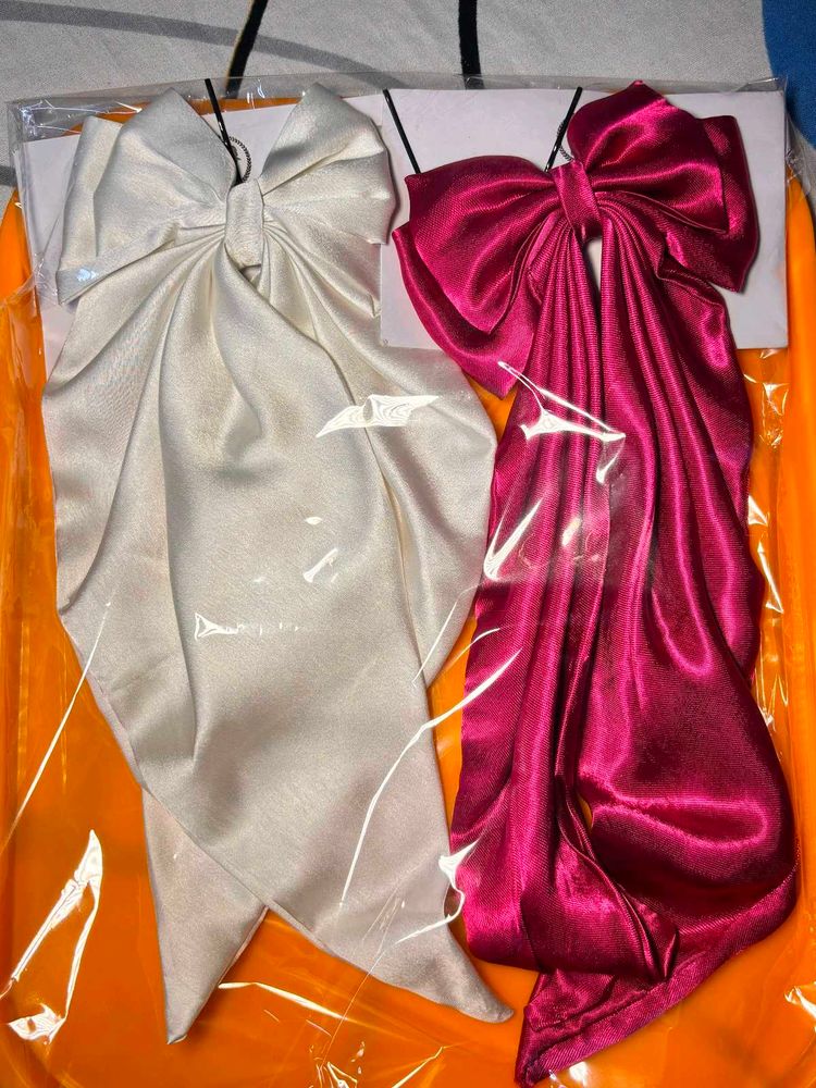 Bow clip pick any one only 400