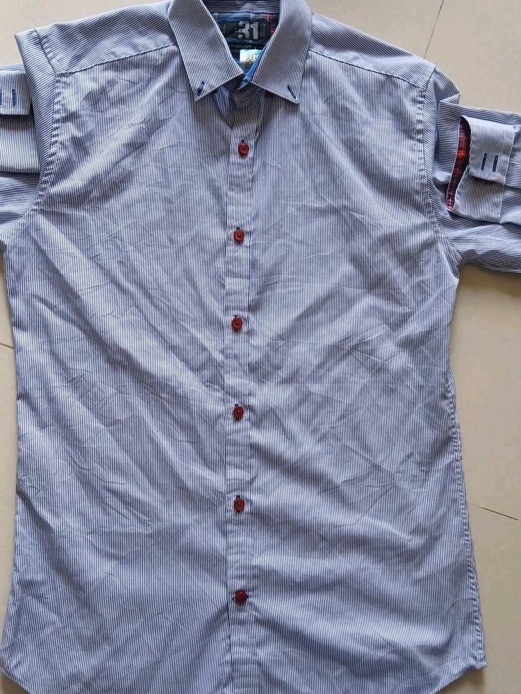 Men's Plaid Button-Down Shirt