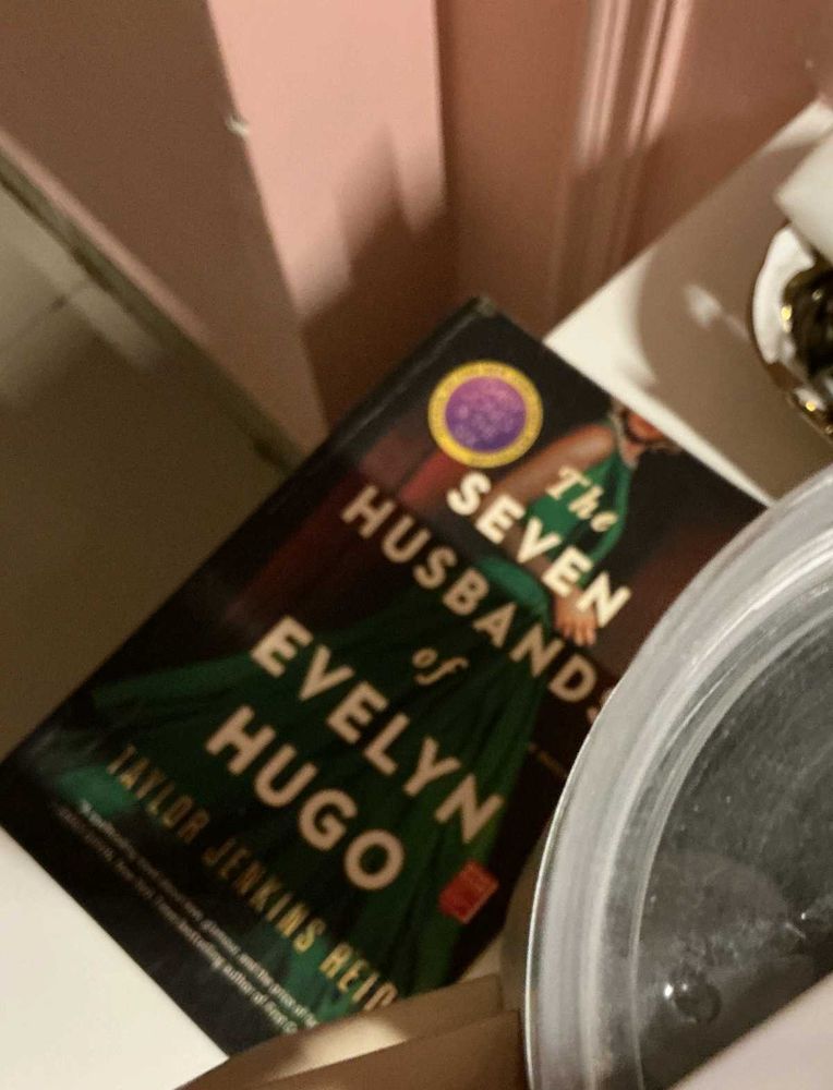 The Seven Husbands of Evelyn Hugo