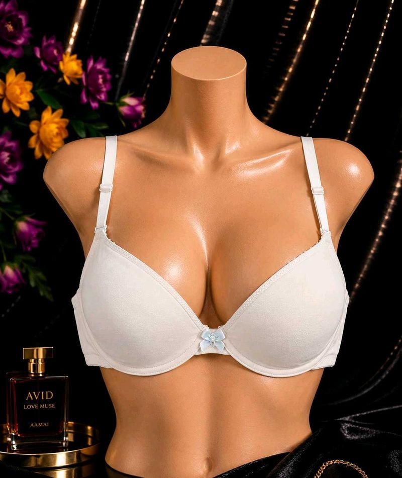 🇳🇿💫🎀Beige Padded Bra with Blue Bow Detail