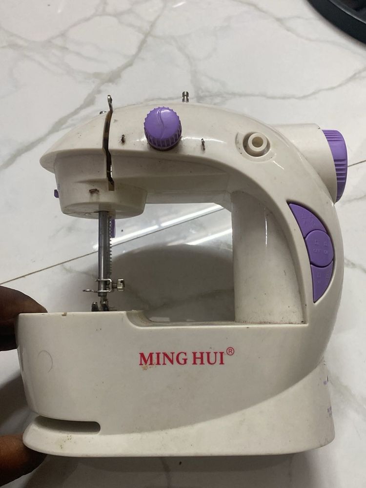 Mini Sewing Machine