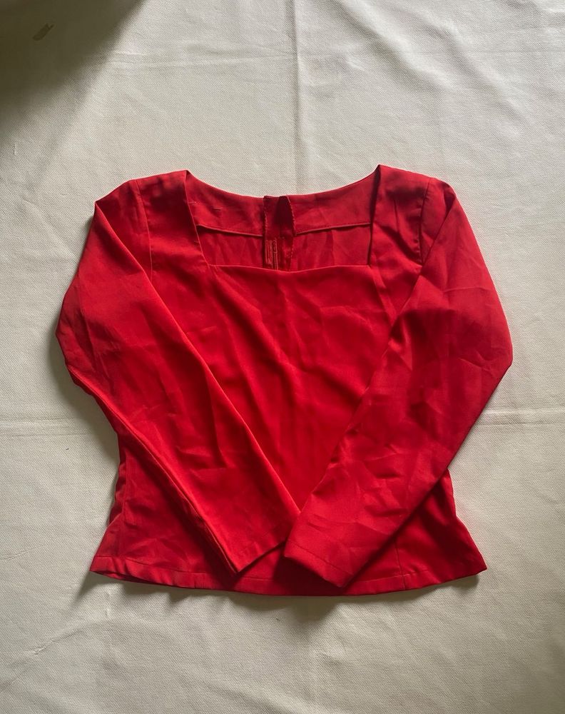 Chic Red Square Neck Long Sleeve Top