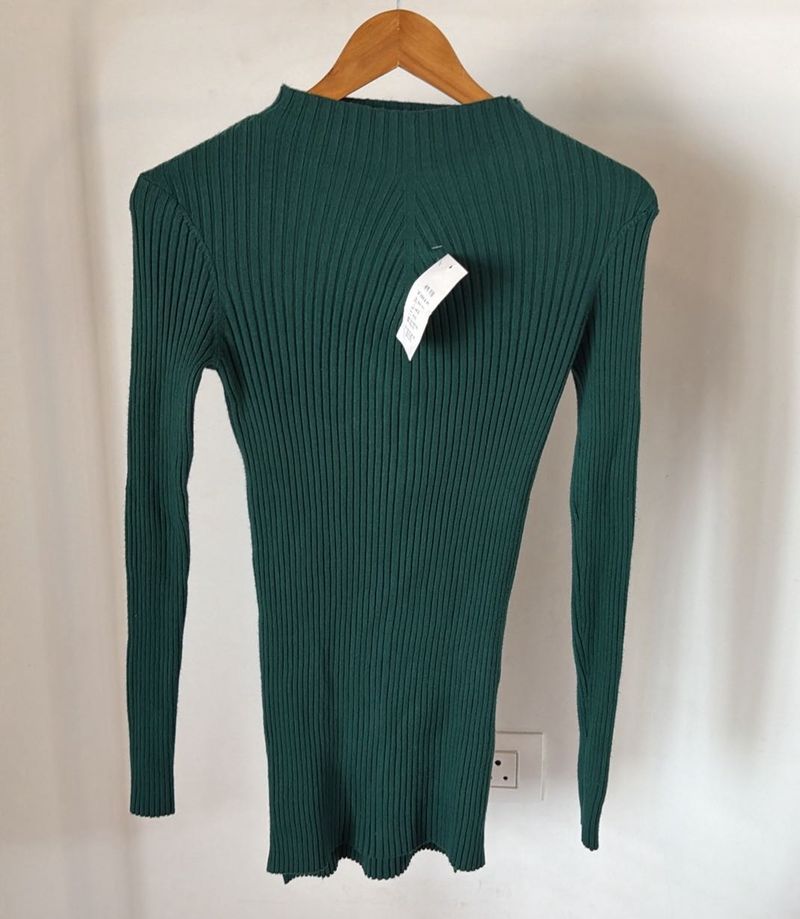 Green Ribbed Mock Neck Sweater