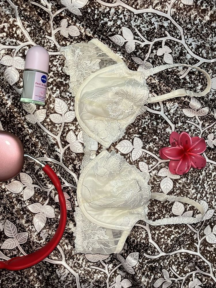 🤍Elegant Lace Bra - Perfect for Everyday Wear🤍