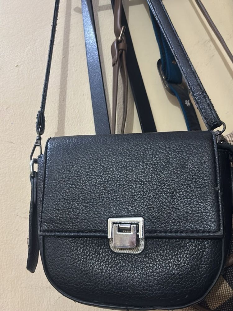 Chic Black Crossbody Bag