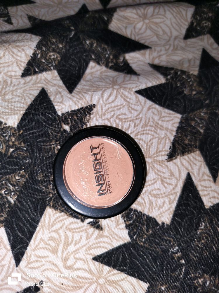 Insight Lip Liner + Swiss Beauty Concealer