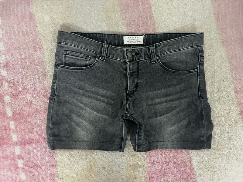 Grunge mini shorts⛓️☠️