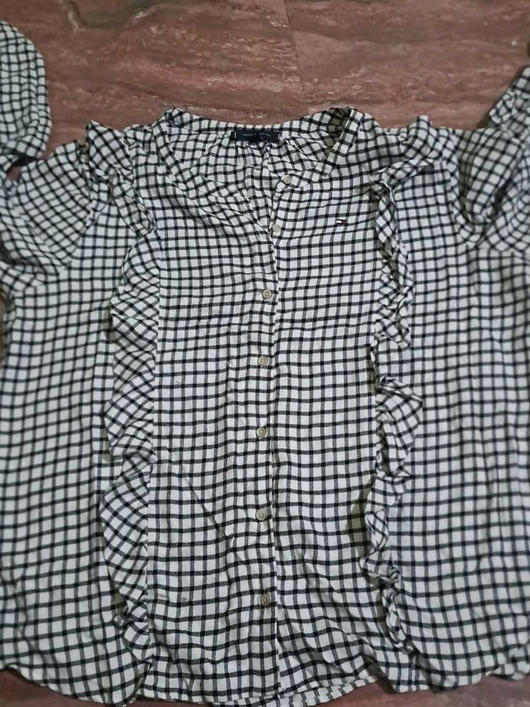Cute Ruffled Gingham Button-Up Top