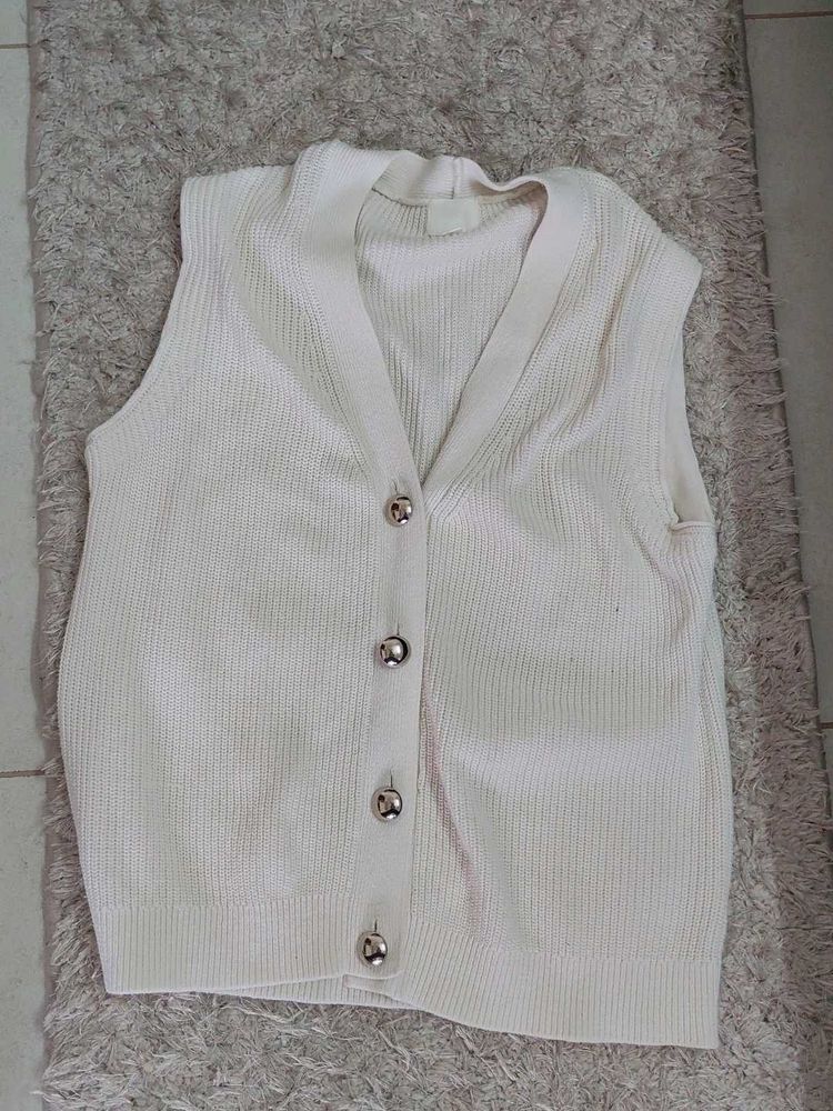 Chic Off-White Button-Up Vest