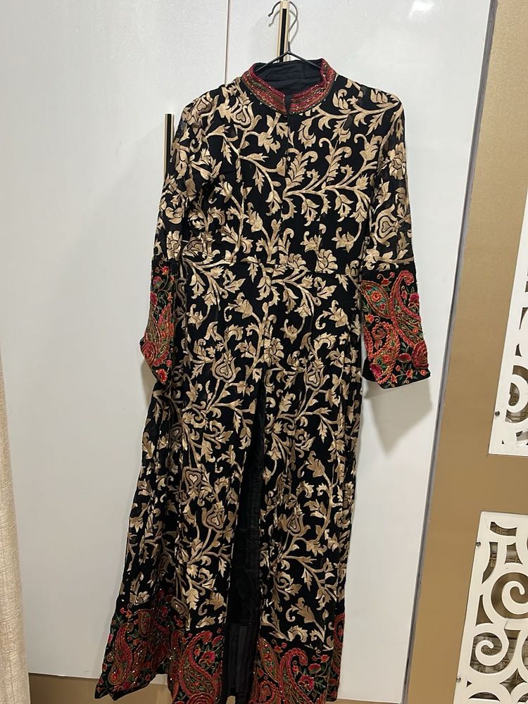 Elegant Black Kurta with Gold Embroidery