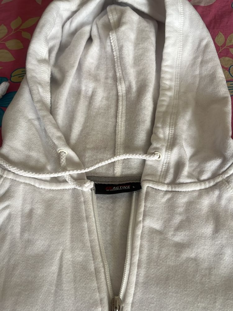 White Hoddie Size L